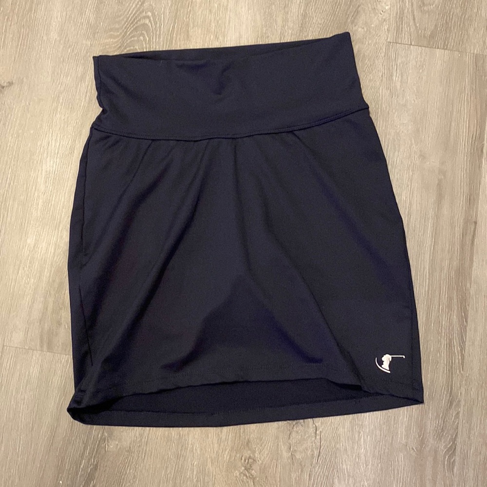 Maternity skort. Great for golf or tennis. Playing9 brand.
